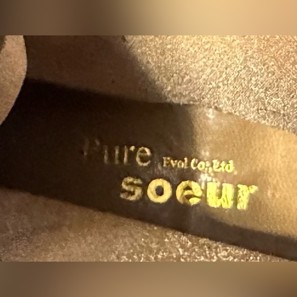 Funky one of a kind, Boots - Picture 7 of 7